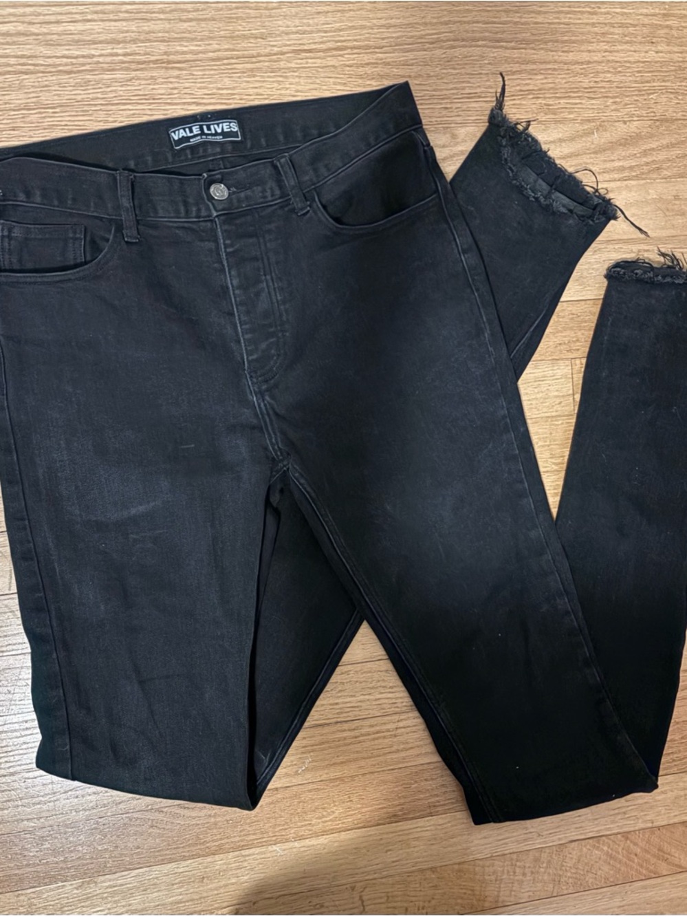 Vale lives black stacked jeans